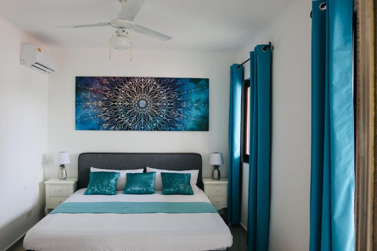 Neue Villa Tropic Paradise ウィレムスタッド エクステリア 写真